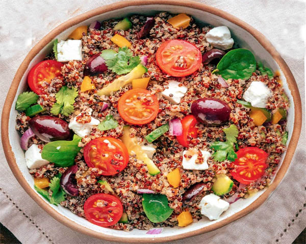 Summer mediterranean quinoa salad - A recipe by wefacecook.com